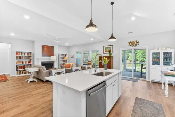 $684,900 | 6989 Pumpkinseed Drive, Johns Island, SC 29455