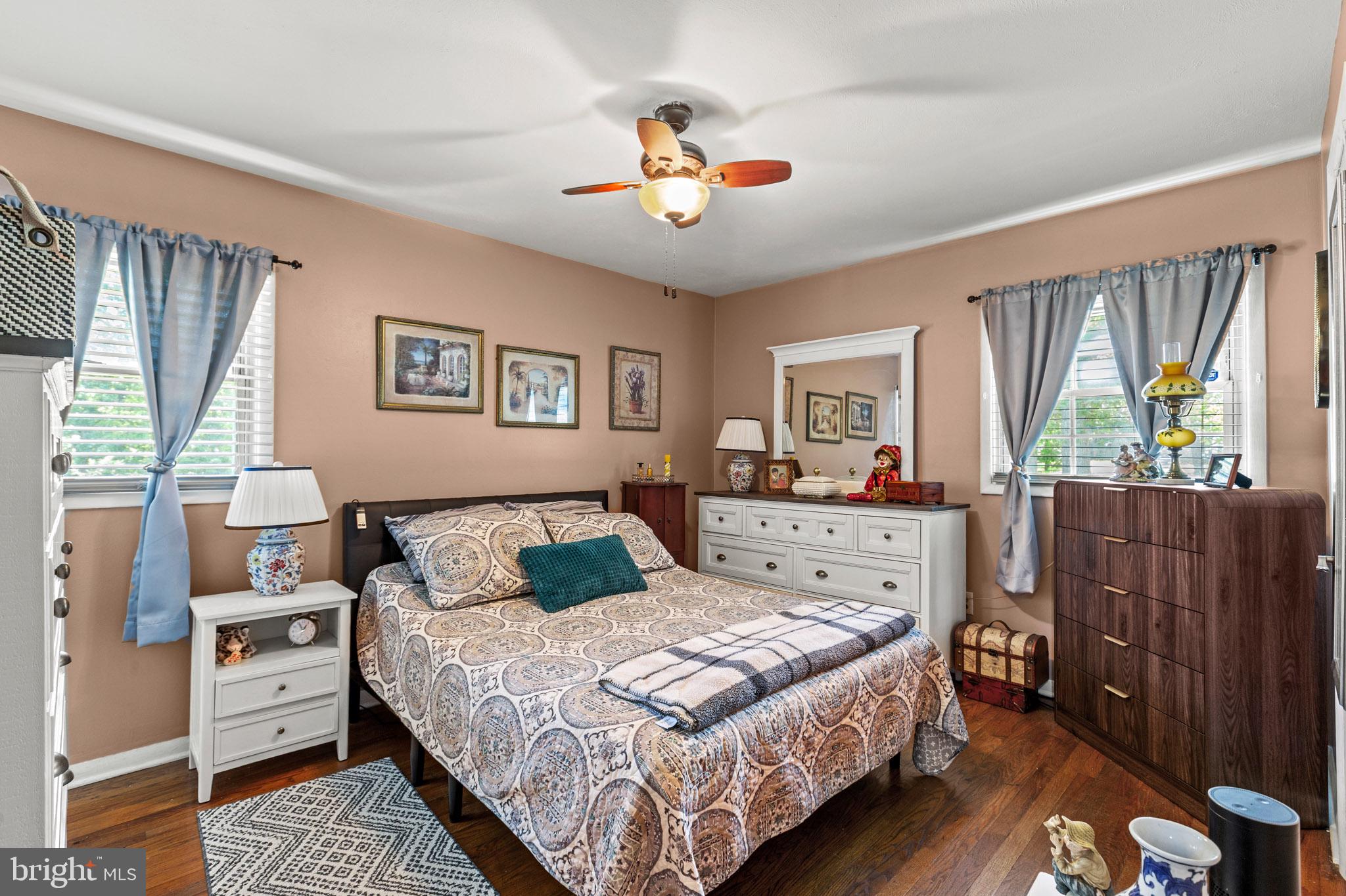22508 Old Rolling Road California, MD 20619 - Photo 19 of 34 Cozy retreat with warm hues.