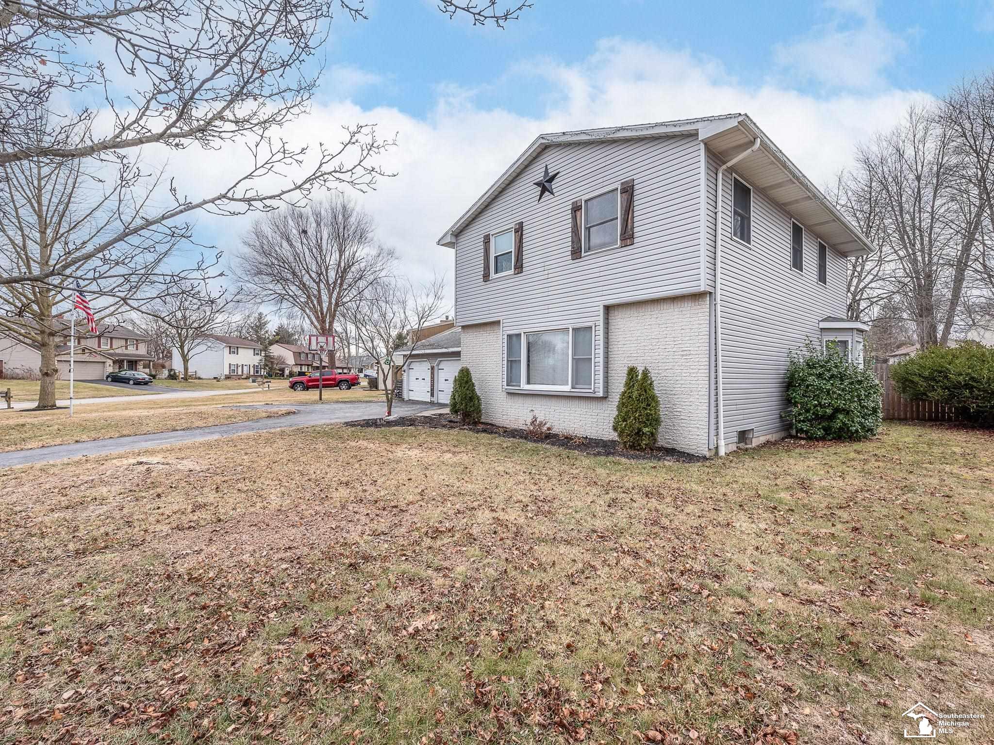 6697 Bennington Road Temperance, MI 48182 - Photo 3 of 46