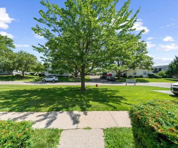 $160,000 | 245 Lake Village Drive, Walled Lake, MI 48390