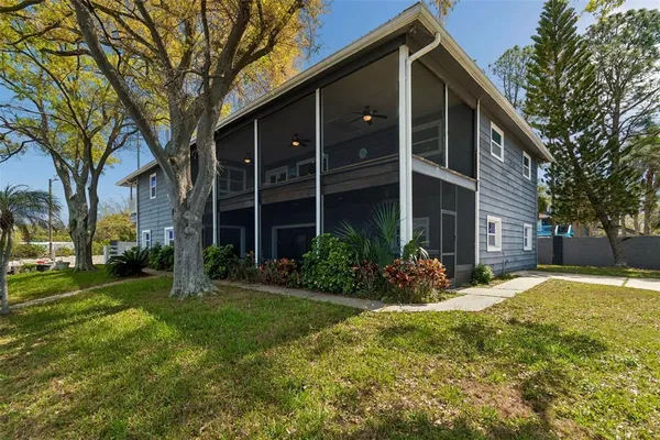 $960,000 | 9901 Bay Drive, Gibsonton, FL 33534