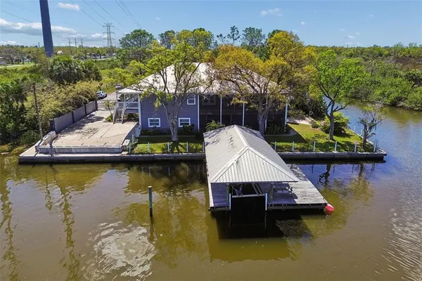 $960,000 | 9901 Bay Drive, Gibsonton, FL 33534