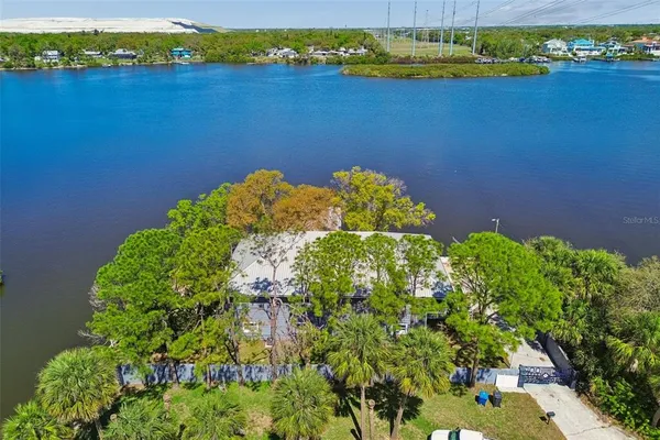 $960,000 | 9901 Bay Drive, Gibsonton, FL 33534