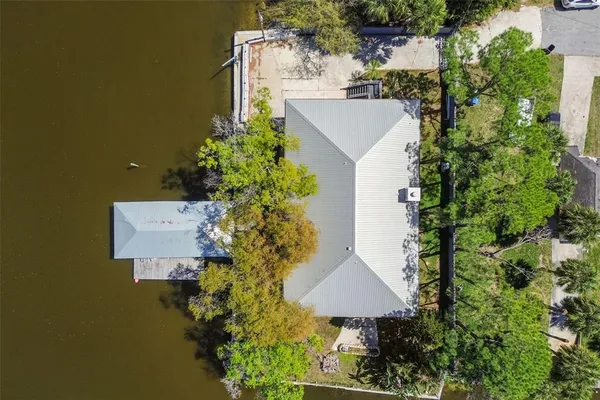 $960,000 | 9901 Bay Drive, Gibsonton, FL 33534