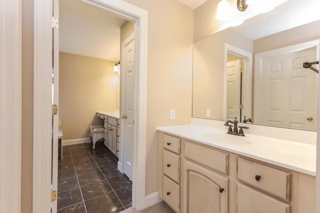 $503,900 | 2004 Withers Lane, Bloomington, IL 61704