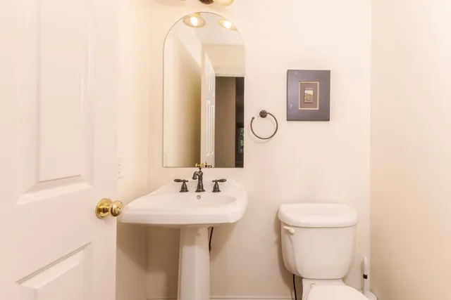 $503,900 | 2004 Withers Lane, Bloomington, IL 61704