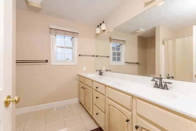 $503,900 | 2004 Withers Lane, Bloomington, IL 61704