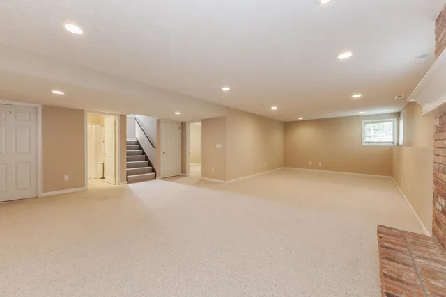 $503,900 | 2004 Withers Lane, Bloomington, IL 61704