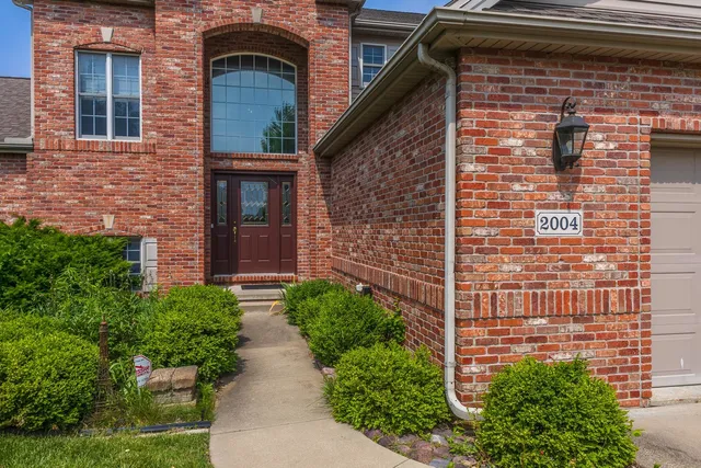 $503,900 | 2004 Withers Lane, Bloomington, IL 61704