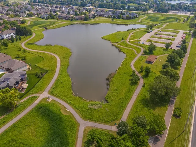 $503,900 | 2004 Withers Lane, Bloomington, IL 61704