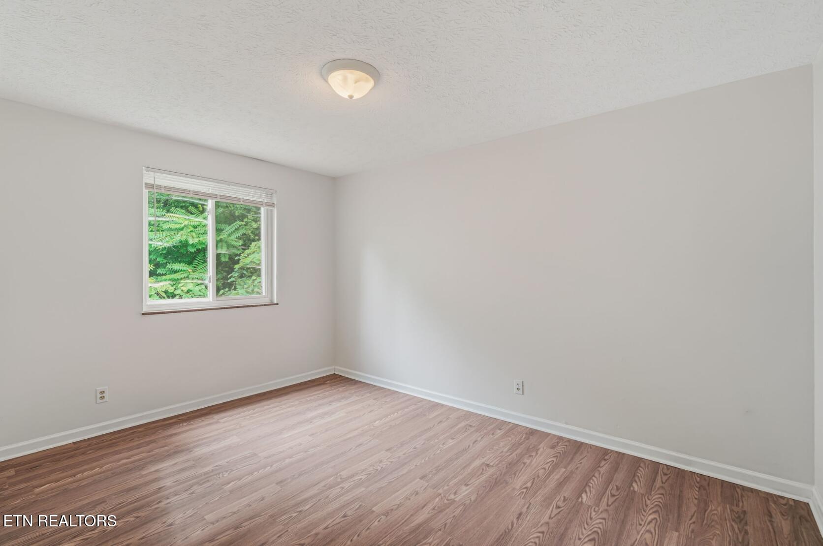 482 East Red Bud Road Knoxville, TN 37920 - Photo 6 of 25 Screenshot 2026-07-28 164436