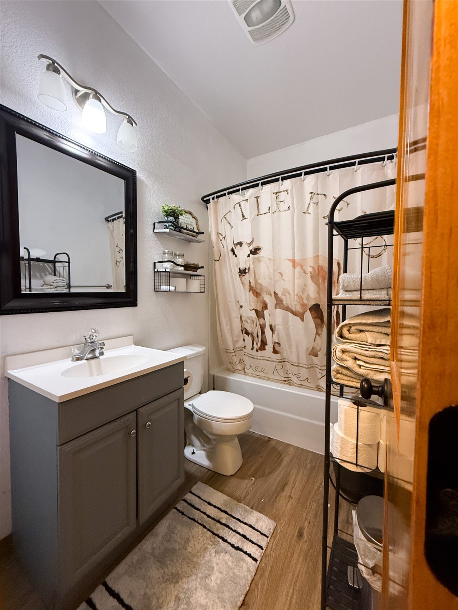 740 Bridget Avenue Buffalo, TX 75831 - Photo 34 of 50 a bathroom with a toilet sink and mirror