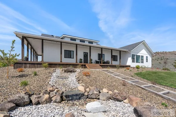 $875,000 | 1032 East Butte Road, Menan, ID 83434