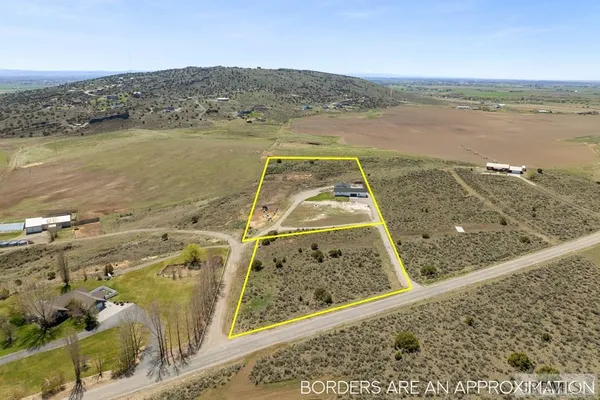 $875,000 | 1032 East Butte Road, Menan, ID 83434