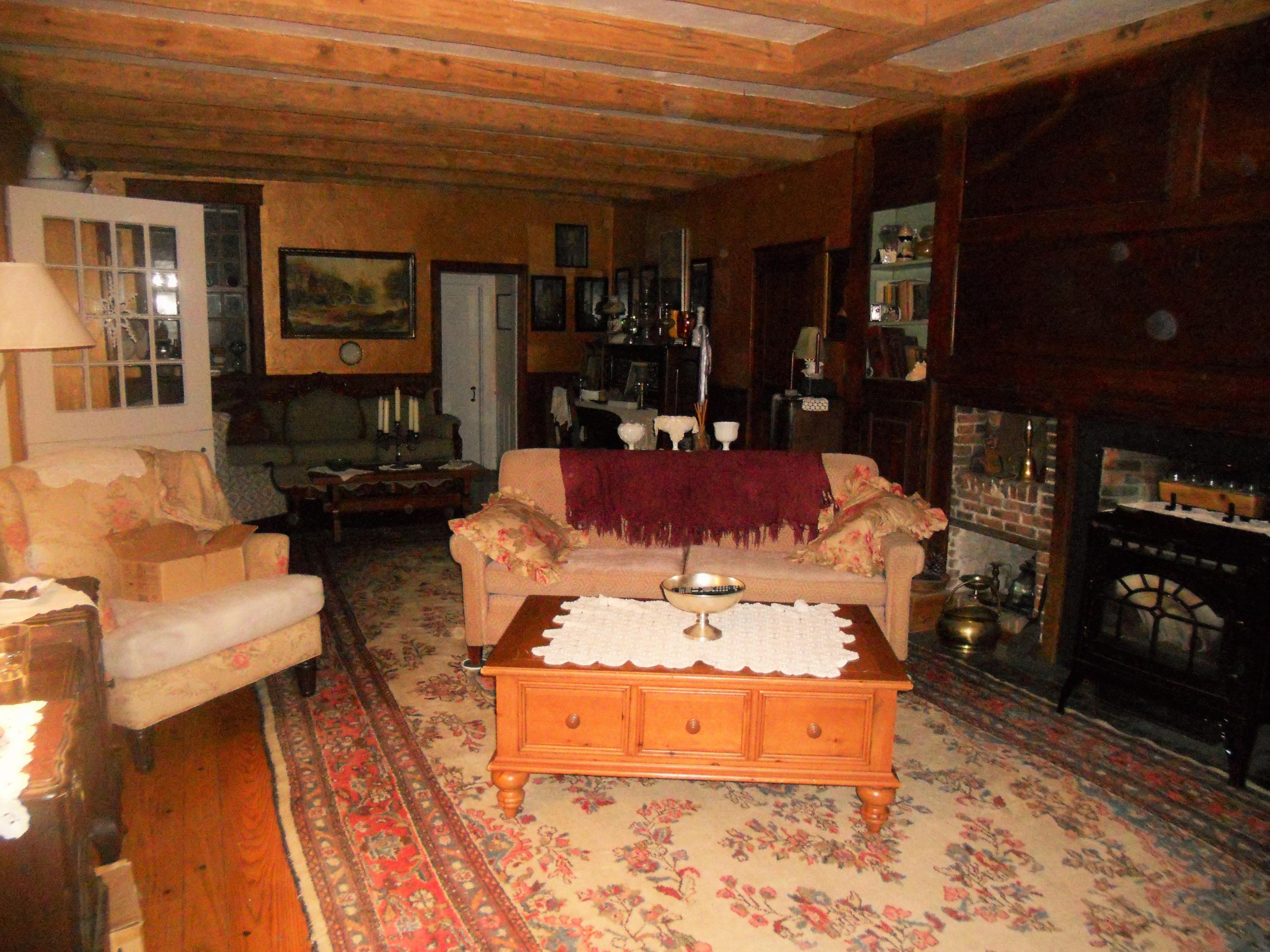 520 Main Street Wareham, MA 02571 - Photo 15 of 32 a living room with furniture and a flat screen tv