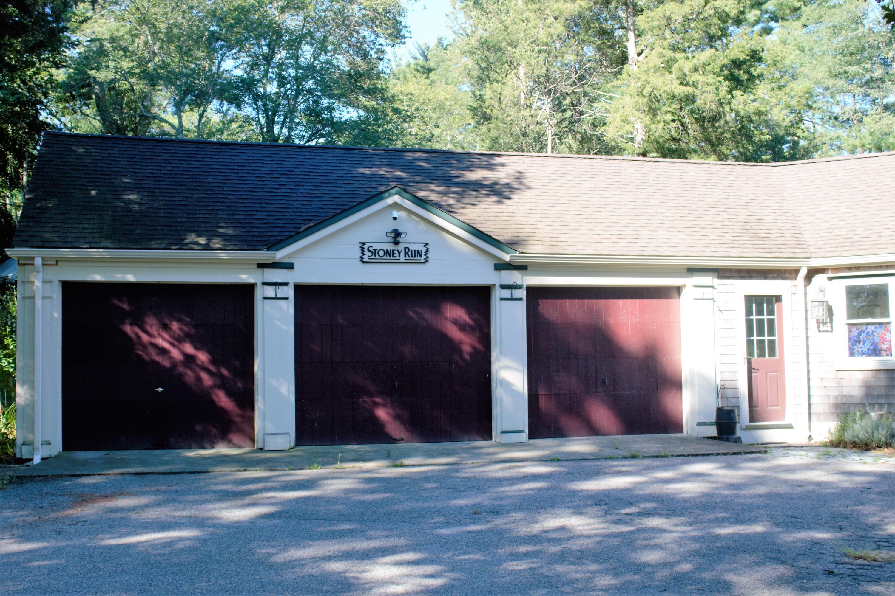 520 Main Street Wareham, MA 02571 - Photo 3 of 32 a house with a door in front of it
