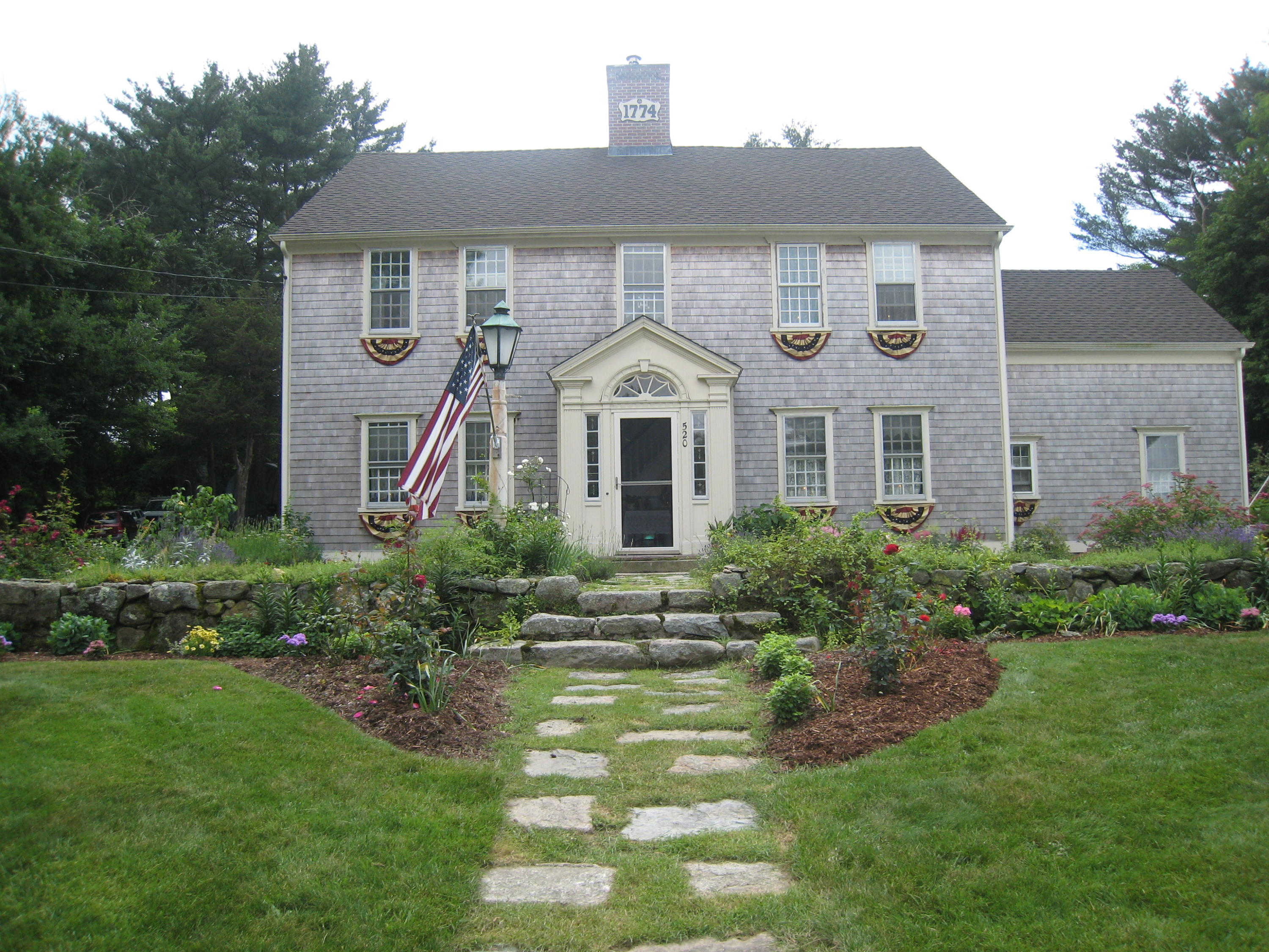 520 Main Street Wareham, MA 02571 - Photo 31 of 32 a front view of a house with a yard
