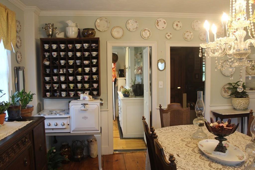 520 Main Street Wareham, MA 02571 - Photo 9 of 32 a view of a dining room with furniture and chandelier