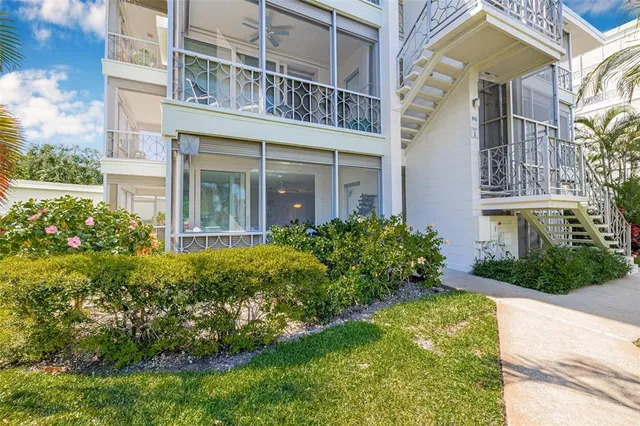 $479,000 | 615 10th Avenue Northeast, Unit 1, St. Petersburg, FL 33701