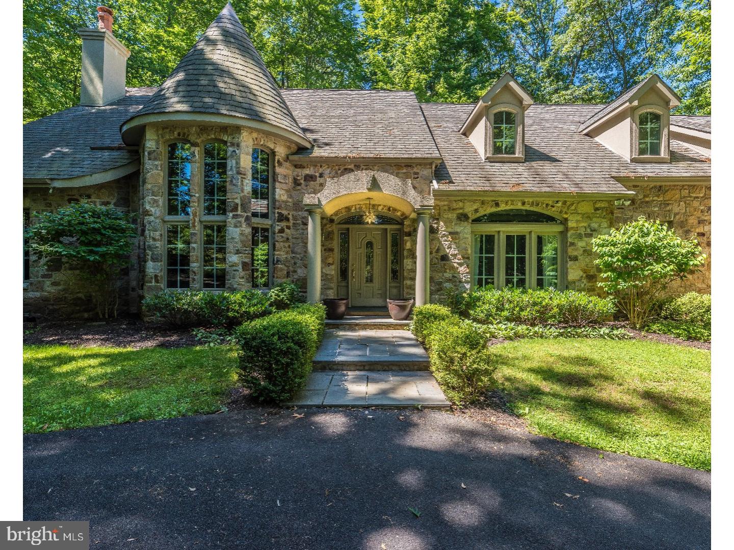 6745 Paxson Hill Road New Hope, PA 18938 - Photo 2 of 25