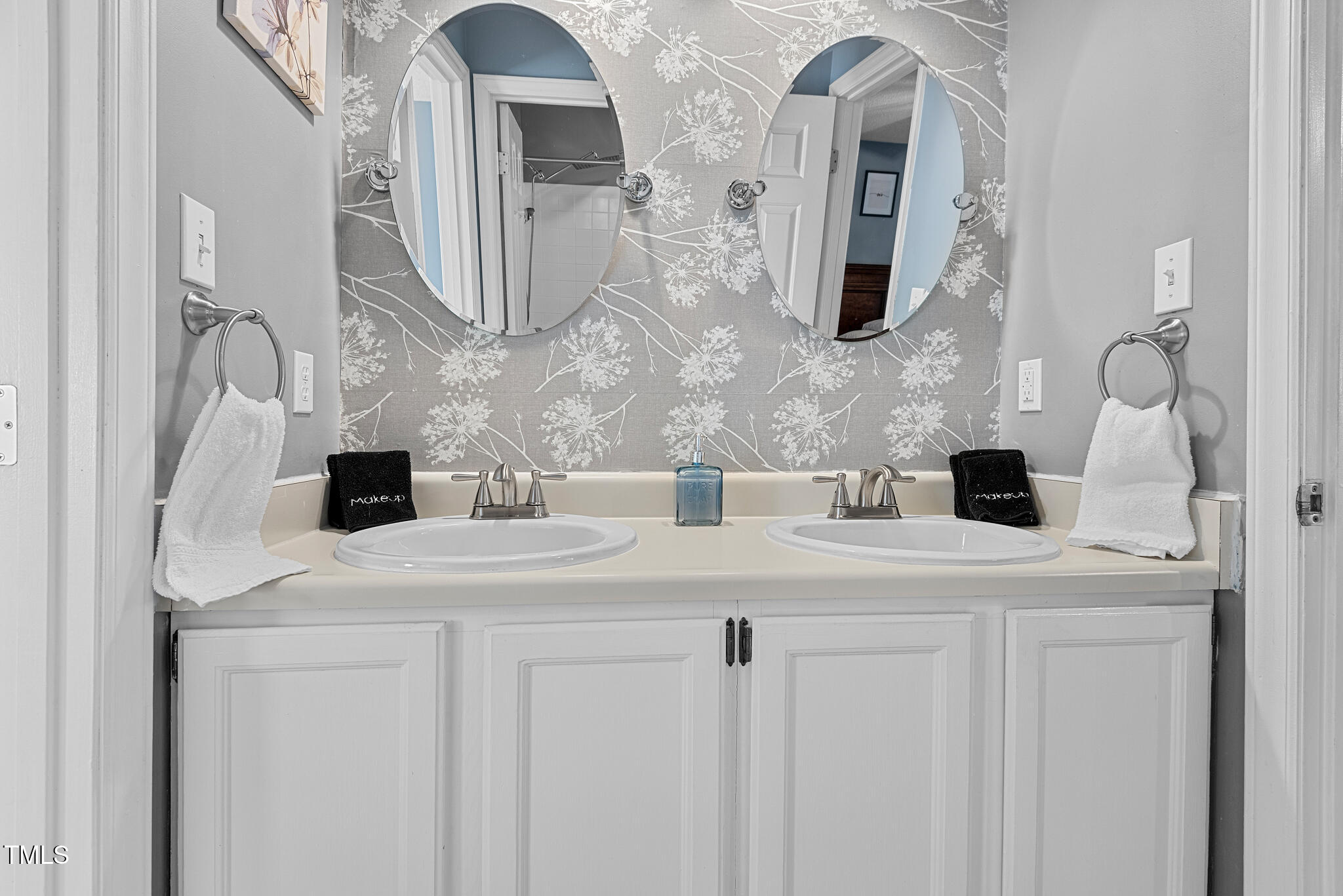 1912 Township Circle Raleigh, NC 27609 - Photo 21 of 32 DSC_0395