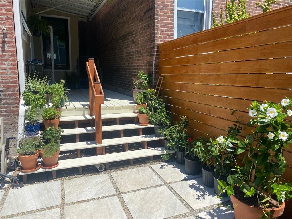 164 37th Street Pittsburgh, PA 15201 - Photo 17 of 24 a view of outdoor space with garden