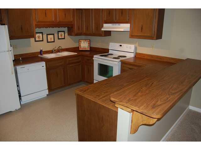 15 Abbey Road Anderson, IN 46013 - Photo 5 of 11