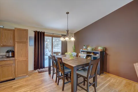 $389,900 | 2901 Maple Grove Drive, Madison, WI 53719