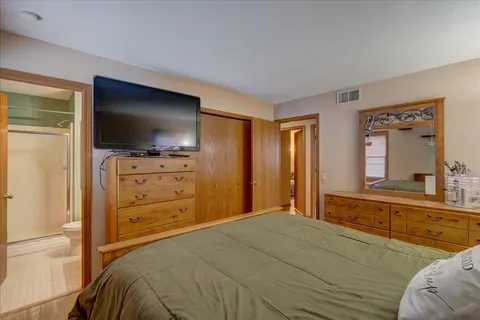 $389,900 | 2901 Maple Grove Drive, Madison, WI 53719