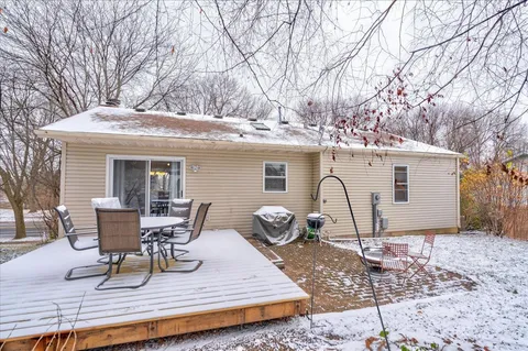 $389,900 | 2901 Maple Grove Drive, Madison, WI 53719