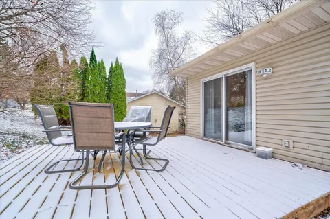 $389,900 | 2901 Maple Grove Drive, Madison, WI 53719