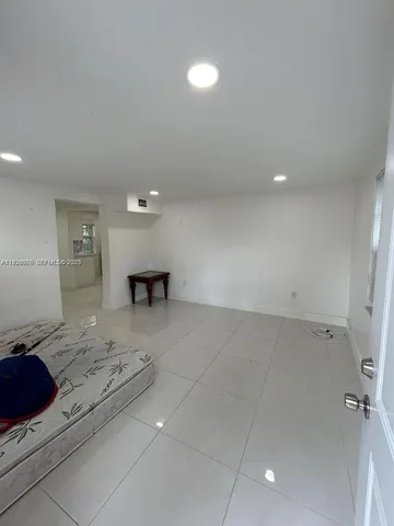 $2,500 | 407 Northwest 33rd Street, Unit 3, Miami, FL 33127