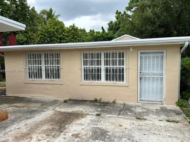 $2,500 | 407 Northwest 33rd Street, Unit 3, Miami, FL 33127