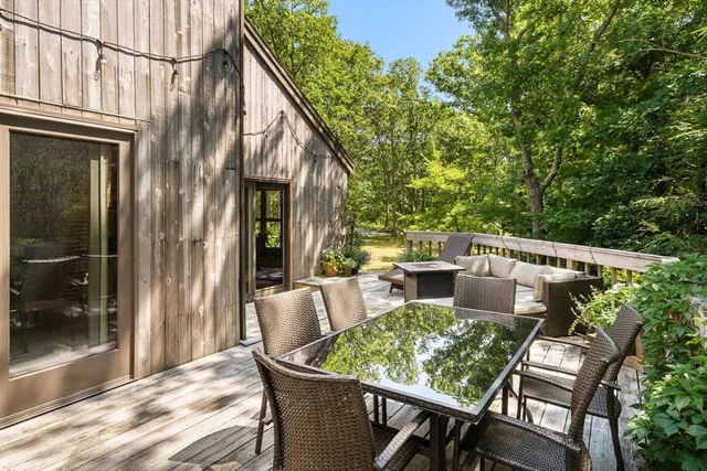 $1,895,000 | 99 Old Purchase Road, Edgartown, MA 02539