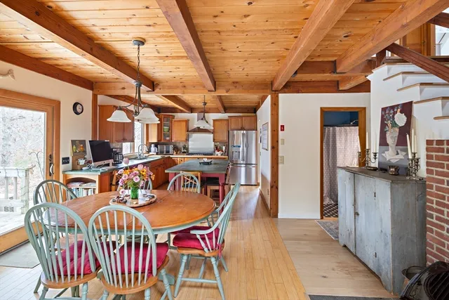 $1,895,000 | 99 Old Purchase Road, Edgartown, MA 02539