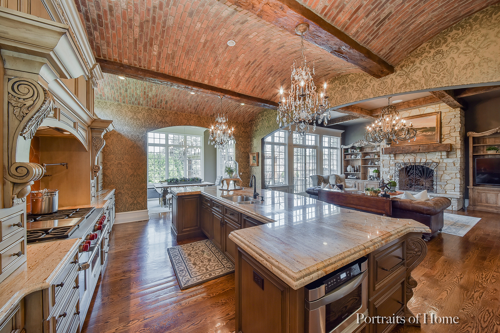 909 East Hillside Road Naperville, IL 60540 - Photo 11 of 50