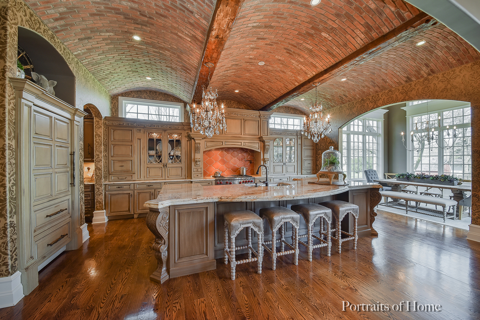 909 East Hillside Road Naperville, IL 60540 - Photo 5 of 50