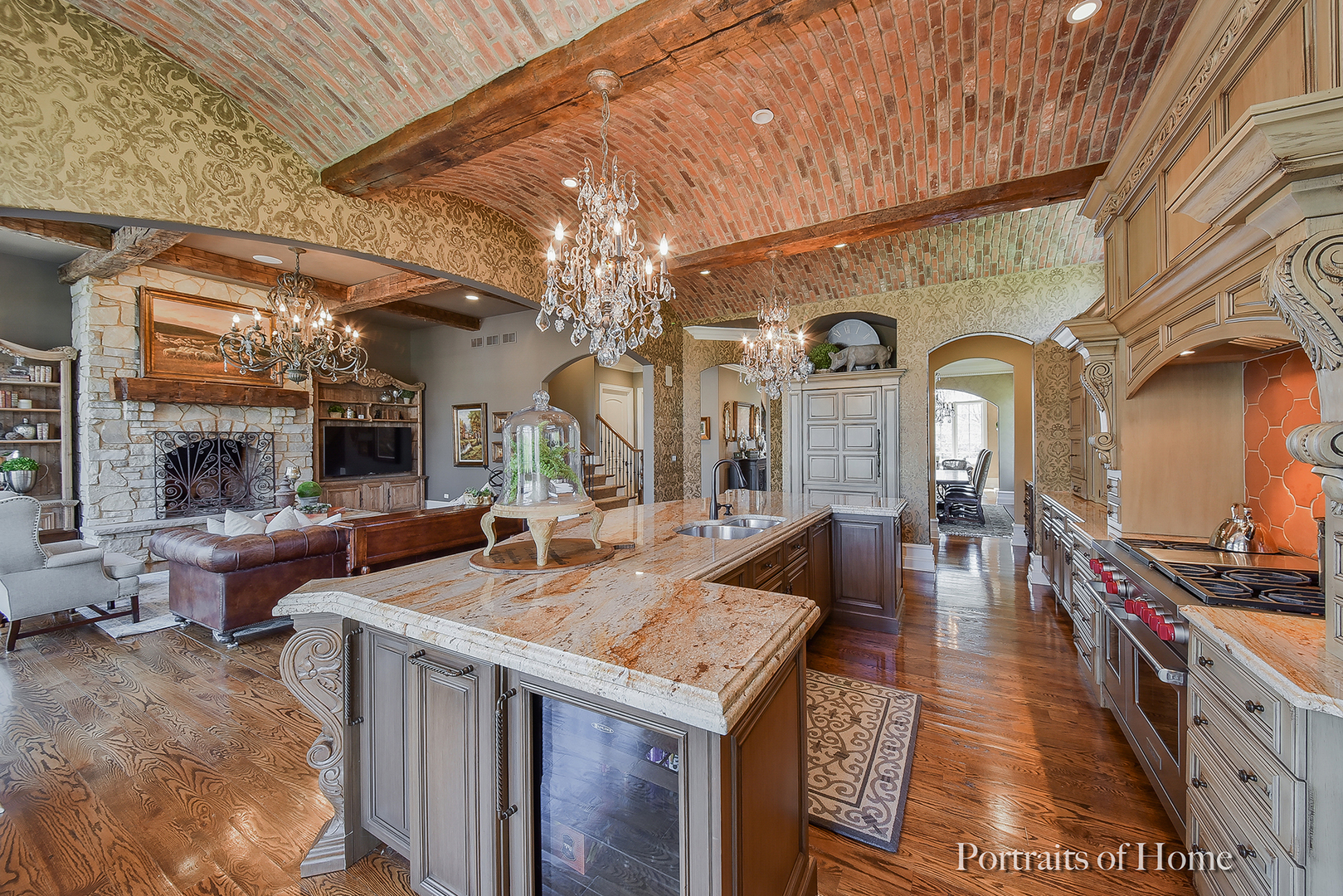 909 East Hillside Road Naperville, IL 60540 - Photo 8 of 50