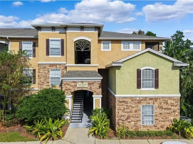 $1,585 | 10209 Courtney Palms Boulevard, Unit 204, Tampa, FL 33619