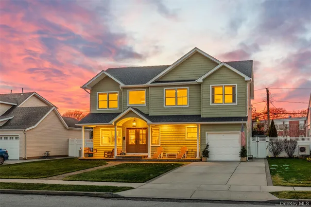 $1,600,000 | 1732 Princeton Drive West, Wantagh, NY 11793