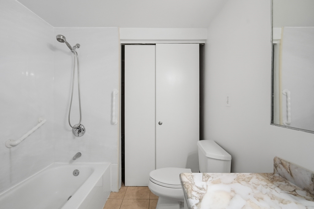 113 Nassau Drive, Unit 113 Springfield, MA 01129 - Photo 15 of 28