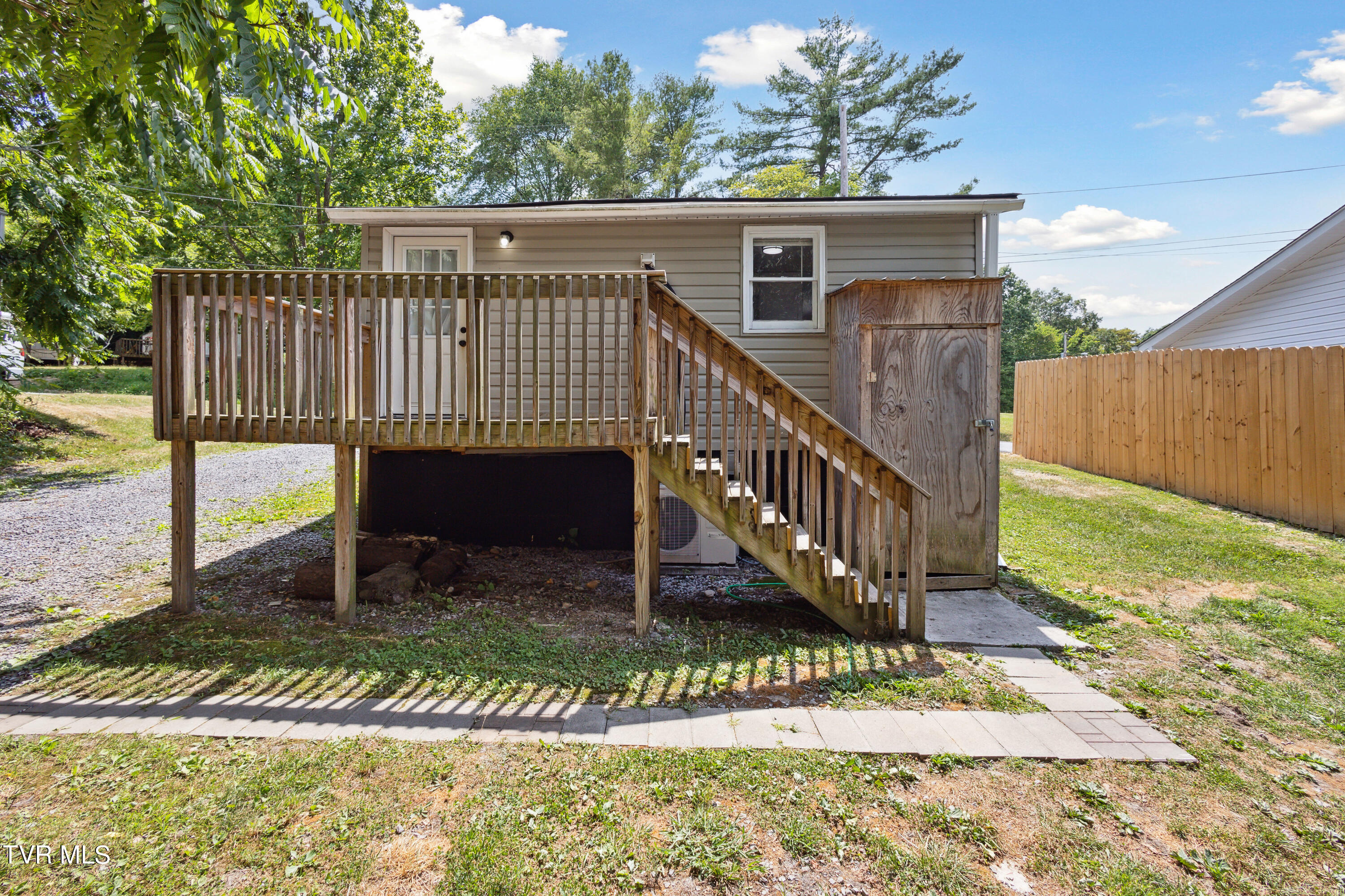 1911 Reedy Creek Road Kingsport, TN 37664 - Photo 23 of 26 25-1911-Reedy-Creek-Rd-Kingsport-TN-3766
