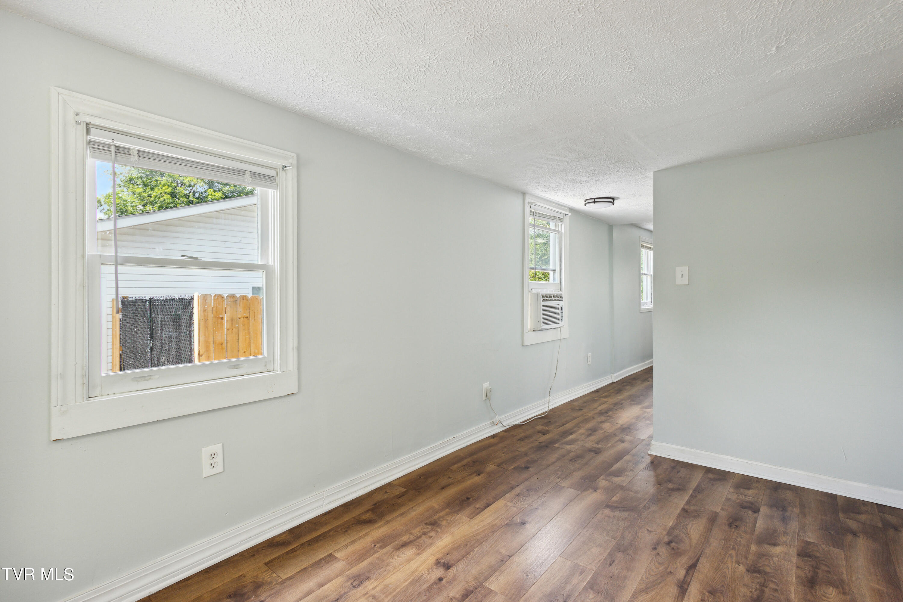1911 Reedy Creek Road Kingsport, TN 37664 - Photo 6 of 26 06-1911-Reedy-Creek-Rd-Kingsport-TN-3766