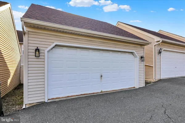 $349,900 | 204 Silk Drive, West Reading, PA 19611