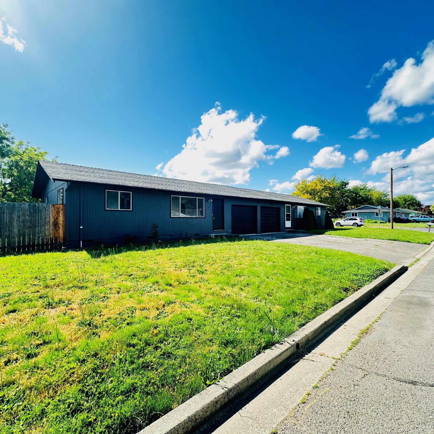 71 Tracy Avenue, Unit 71 & 73 Eagle Point, OR 97524 - Photo 1 of 36 IMG_7253 (1)
