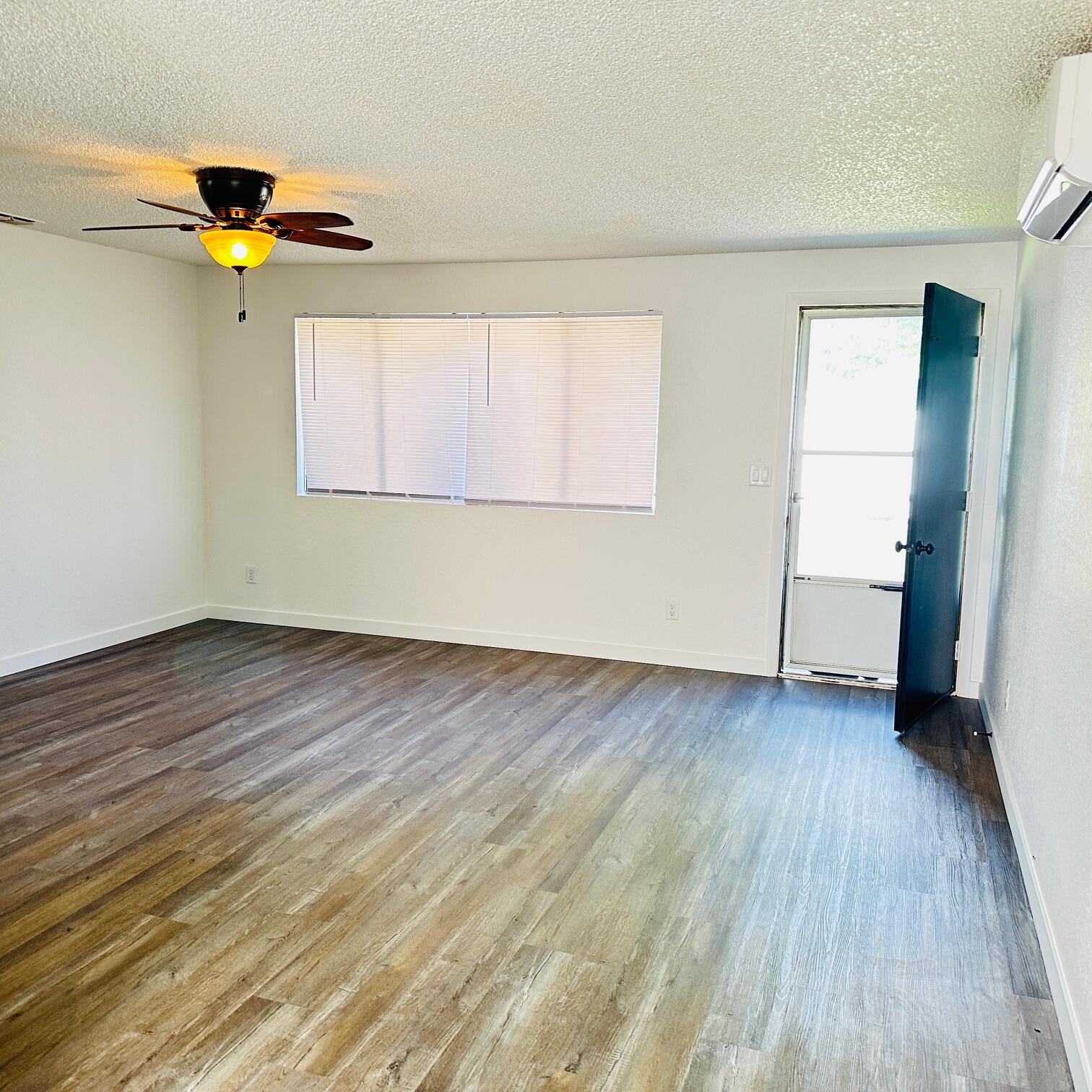 71 Tracy Avenue, Unit 71 & 73 Eagle Point, OR 97524 - Photo 14 of 36 73 Tracey
