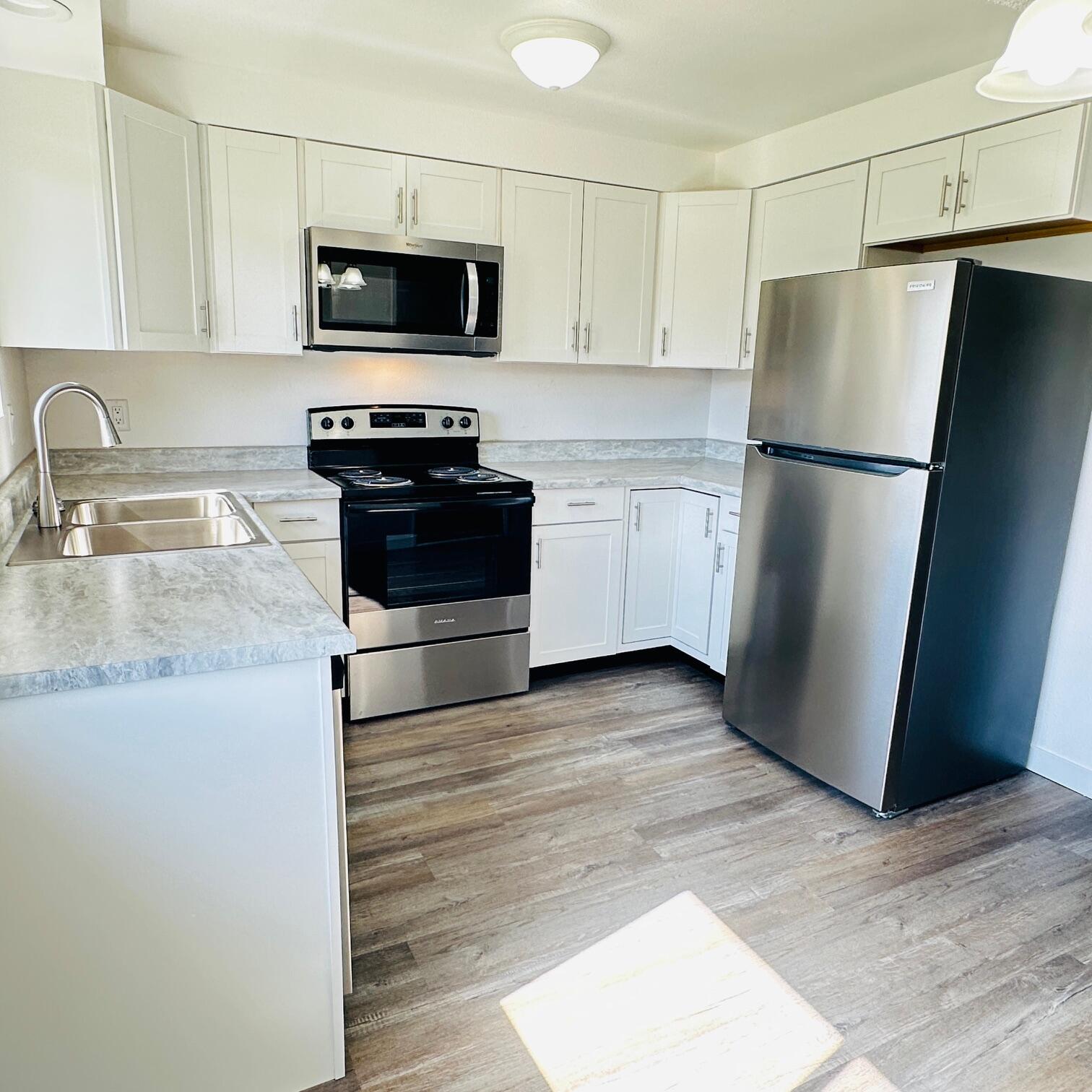 71 Tracy Avenue, Unit 71 & 73 Eagle Point, OR 97524 - Photo 20 of 36 73 Tracey