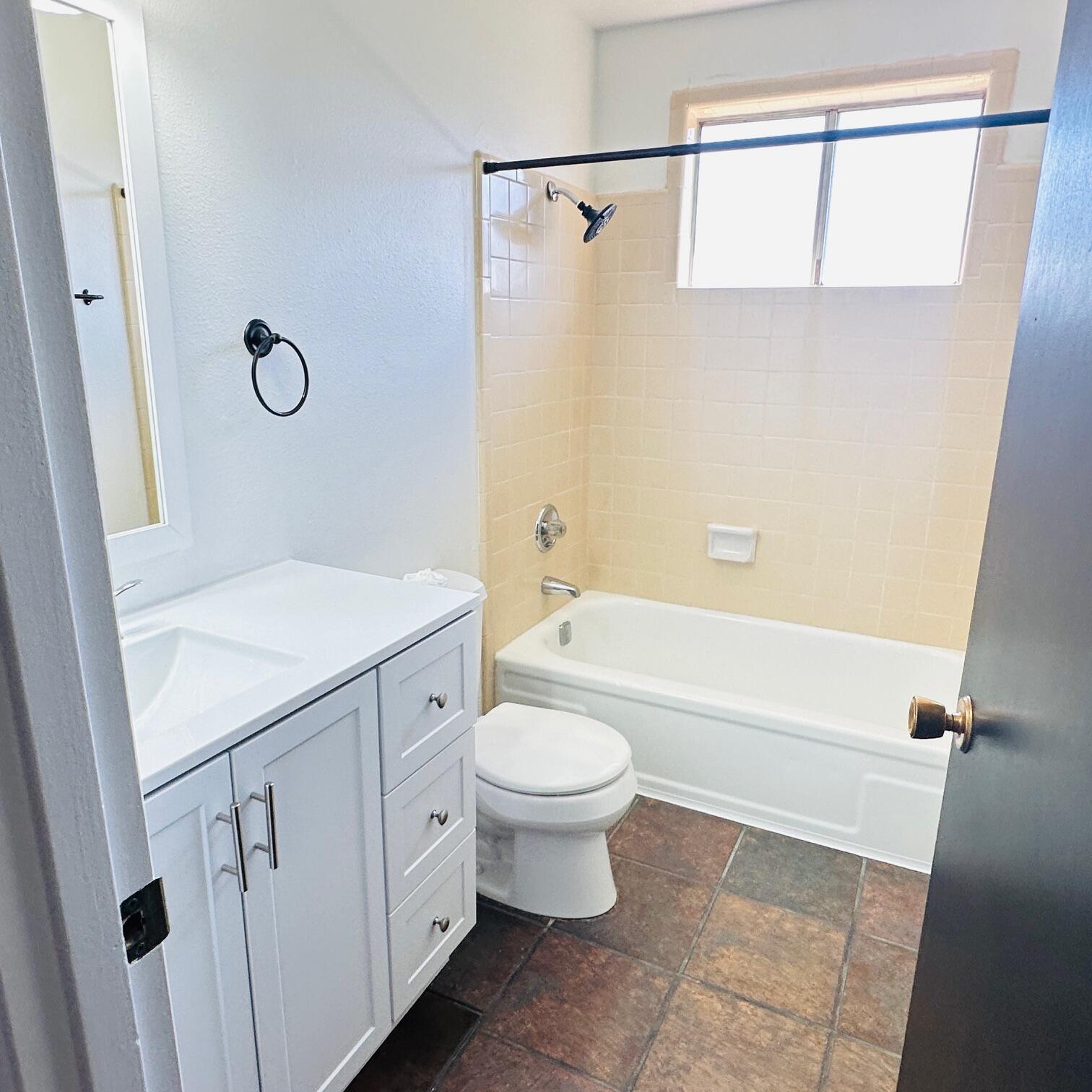 71 Tracy Avenue, Unit 71 & 73 Eagle Point, OR 97524 - Photo 23 of 36 73 Tracey