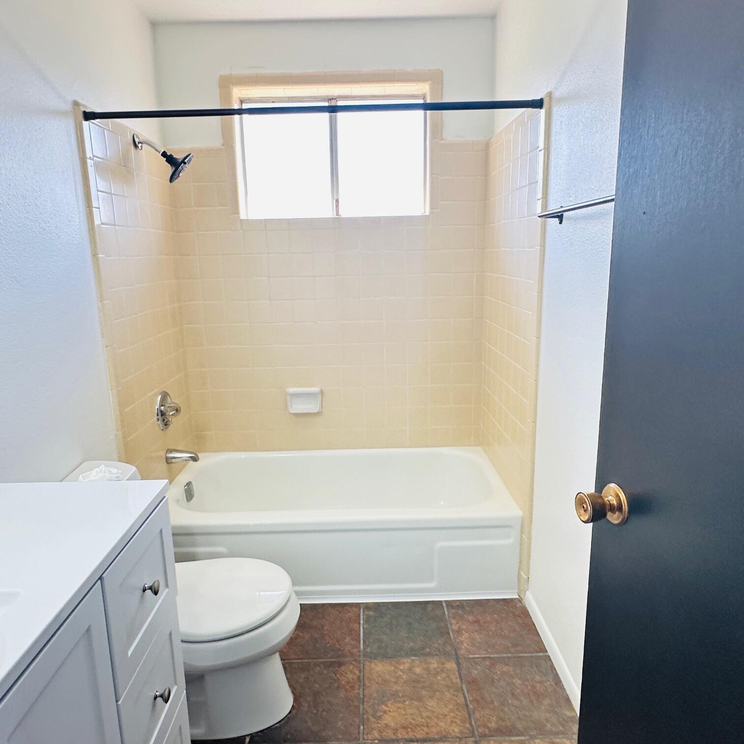 71 Tracy Avenue, Unit 71 & 73 Eagle Point, OR 97524 - Photo 24 of 36 73 Tracey