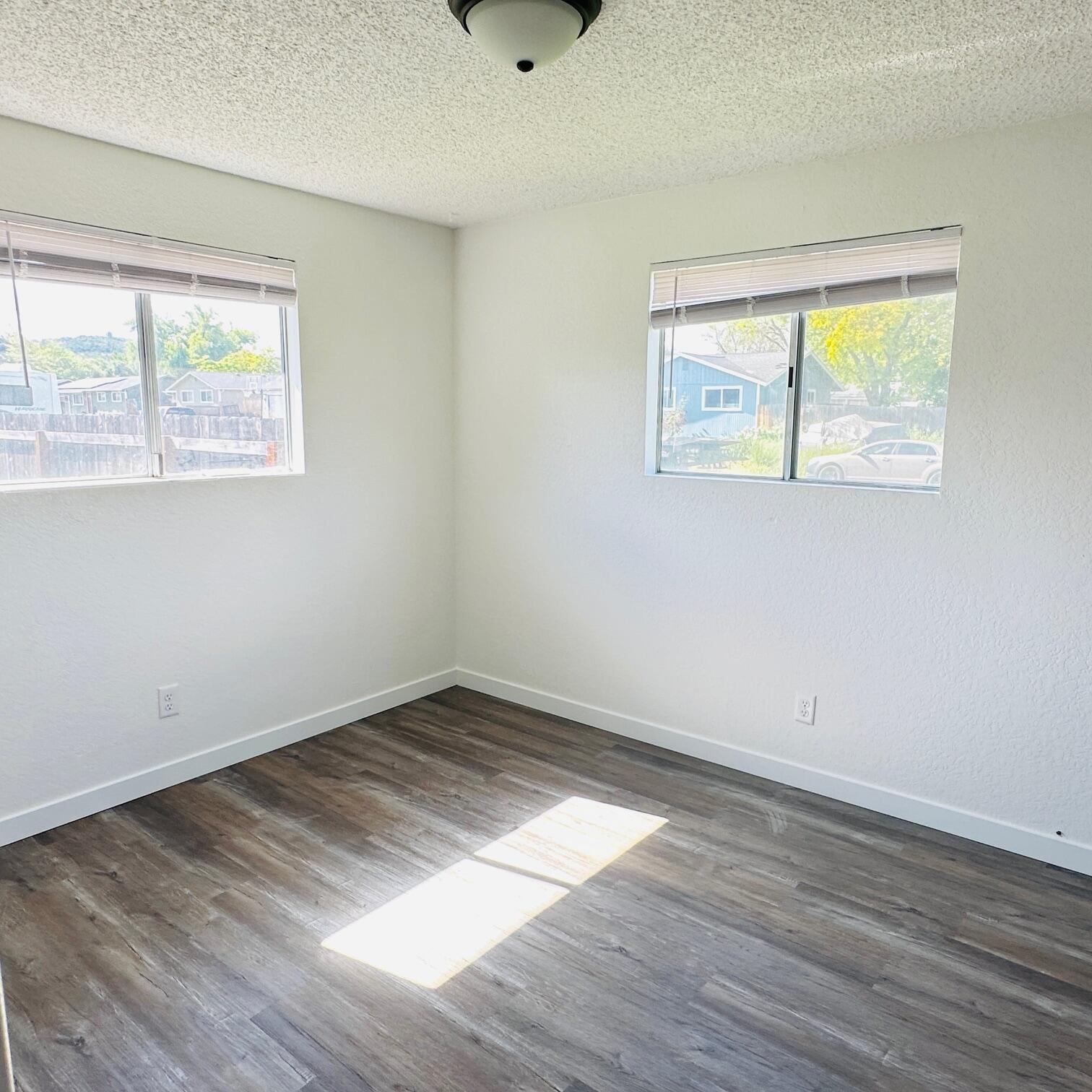 71 Tracy Avenue, Unit 71 & 73 Eagle Point, OR 97524 - Photo 25 of 36 73 Tracey